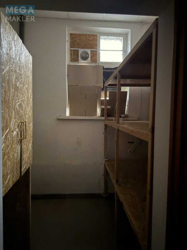 Оренда окремої будівлі/побудови, 180&nbsp;кв.м, <a class="location-link" href="/kiev/" title="Недвижимость Київ">Київ</a>, <a class="location-link" href="/kiev/solomenskij/" title="Недвижимость Солом'янський район">Солом'янський р-н</a>, Монтажників вул., 101 (изображение 9)