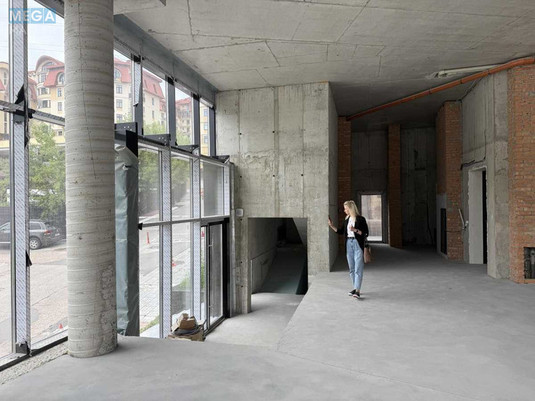 Оренда окремої будівлі/побудови, 700&nbsp;кв.м, <a class="location-link" href="/kiev/" title="Недвижимость Київ">Київ</a>, <a class="location-link" href="/kiev/pecherskij/" title="Недвижимость Печерський район">Печерський р-н</a>, Івана Федорова вул. (изображение 4)