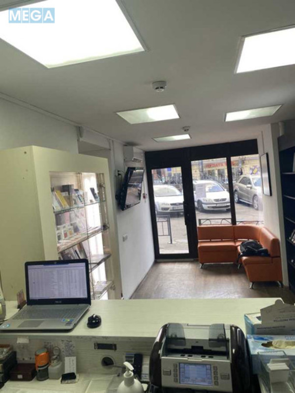 Продаж окремої будівлі/побудови, 50&nbsp;кв.м, <a class="location-link" href="/kiev/" title="Недвижимость Київ">Київ</a>, <a class="location-link" href="/kiev/pecherskij/" title="Недвижимость Печерський район">Печерський р-н</a>, Бессарабская пл., 7 (изображение 3)