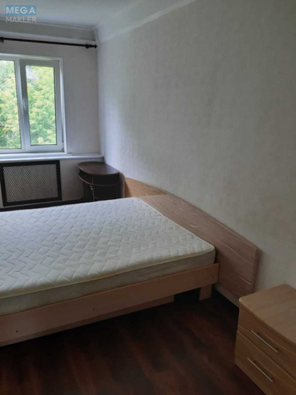 Оренда 2 кімнатної квартири, <a class="location-link" href="/kiev/" title="Недвижимость Київ">Київ</a>, <a class="location-link" href="/kiev/svyatoshinskij/" title="Недвижимость Святошинський район">Святошинський р-н</a>, Генерала Потапова вул., 1а (изображение 8)