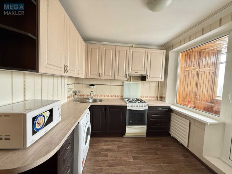 Продаж 1 кімнатної квартири (34/16/8), 9 пов. 16 пов. будинку, <a class="location-link" href="/kiev/" title="Недвижимость Київ">Київ</a>, <a class="location-link" href="/kiev/desnyanskij/" title="Недвижимость Деснянський район">Деснянський р-н</a>, Шолом-Алейхема вул., 8 (изображение 5)