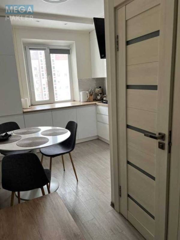 Продаж 2 кімнатної квартири (50/30/8), 9 пов. 10 пов. будинку, <a class="location-link" href="/kiev/" title="Недвижимость Київ">Київ</a>, <a class="location-link" href="/kiev/desnyanskij/" title="Недвижимость Деснянський район">Деснянський р-н</a>, Оноре де Бальзака вул., 92 (изображение 2)