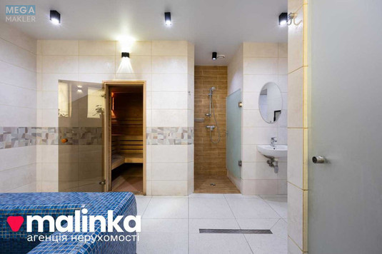 Продаж комерційної нерухомості, 72&nbsp;кв.м, <a class="location-link" href="/lviv/" title="Недвижимость Львів">Львів</a>, <a class="location-link" href="/lviv/frankovskij/" title="Недвижимость Франківський район">Франківський р-н</a>, Київська, 1 (изображение 3)