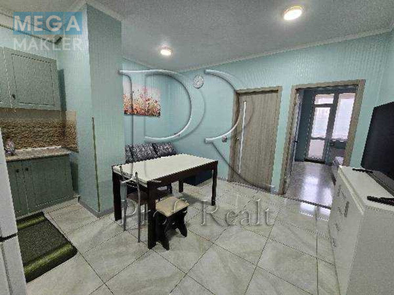 Продаж 2 кімнатної квартири (49/20/8), 3 пов. 26 пов. будинку, <a class="location-link" href="/kiev/" title="Недвижимость Київ">Київ</a>, <a class="location-link" href="/kiev/solomenskij/" title="Недвижимость Солом'янський район">Солом'янський р-н</a>, Польова вулиця, 73 (изображение 6)