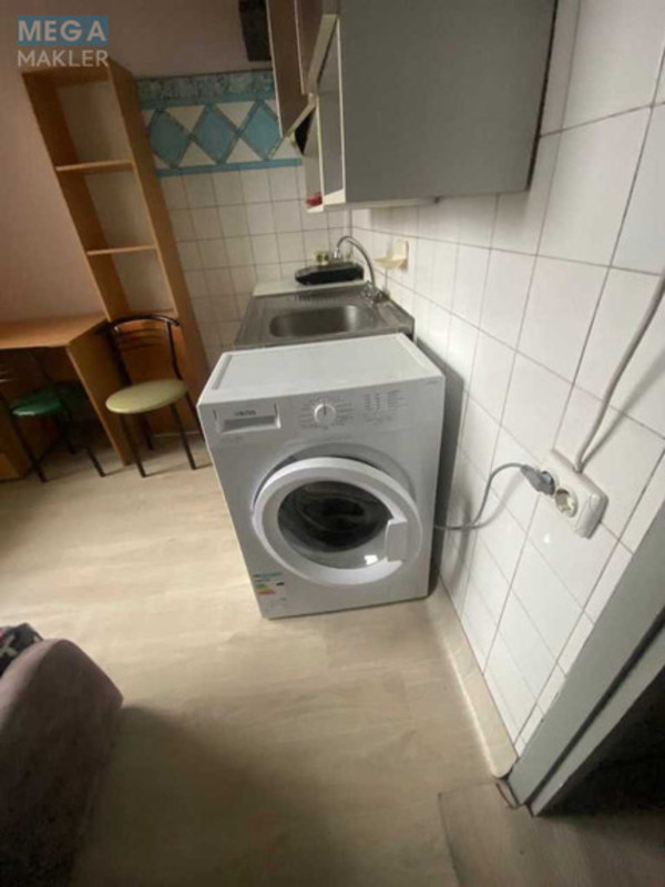 Оренда 1 кімнатної квартири, <a class="location-link" href="/kiev/" title="Недвижимость Київ">Київ</a>, <a class="location-link" href="/kiev/podolskij/" title="Недвижимость Подільський район">Подільський р-н</a>, Георгія Гонгадзе просп., 3 (изображение 14)