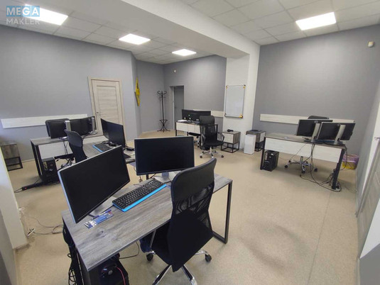 Оренда комерційної нерухомості, 70&nbsp;кв.м, под офис, <a class="location-link" href="/kiev/" title="Недвижимость Київ">Київ</a>, <a class="location-link" href="/kiev/dneprovskij/" title="Недвижимость Дніпровський район">Дніпровський р-н</a>, Евгения Сверстюка ул., 11б (изображение 8)