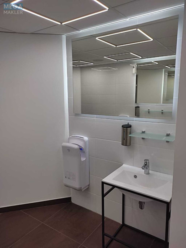 Оренда комерційної нерухомості, 23&nbsp;кв.м, под офис, <a class="location-link" href="/kiev/" title="Недвижимость Київ">Київ</a>, <a class="location-link" href="/kiev/dneprovskij/" title="Недвижимость Дніпровський район">Дніпровський р-н</a>, Евгения Сверстюка ул., 11ж (изображение 11)