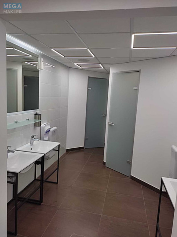 Оренда комерційної нерухомості, 23&nbsp;кв.м, под офис, <a class="location-link" href="/kiev/" title="Недвижимость Київ">Київ</a>, <a class="location-link" href="/kiev/dneprovskij/" title="Недвижимость Дніпровський район">Дніпровський р-н</a>, Евгения Сверстюка ул., 11ж (изображение 12)