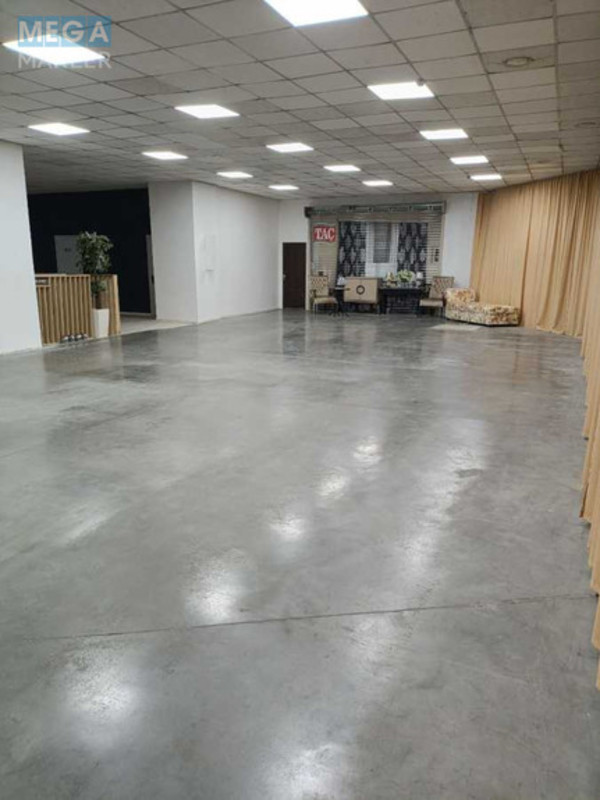 Оренда комерційної нерухомості, 153&nbsp;кв.м, под магазин, <a class="location-link" href="/kiev/" title="Недвижимость Київ">Київ</a>, <a class="location-link" href="/kiev/obolonskij/" title="Недвижимость Оболонський район">Оболонський р-н</a>, Степана Бандери просп., 8 (изображение 2)