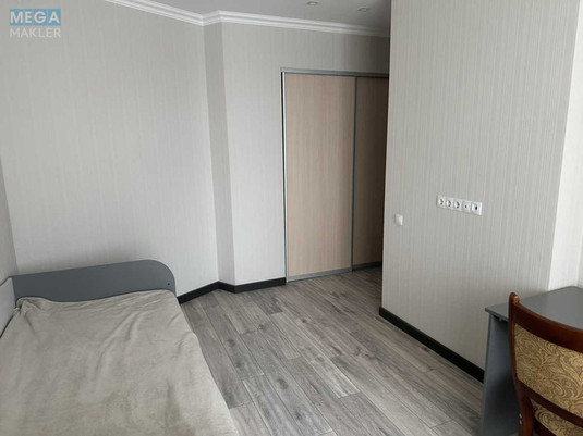 Оренда 2 кімнатної квартири, <a class="location-link" href="/kiev/" title="Недвижимость Київ">Київ</a>, <a class="location-link" href="/kiev/solomenskij/" title="Недвижимость Солом'янський район">Солом'янський р-н</a>, Новопольова вул., 2 (изображение 4)