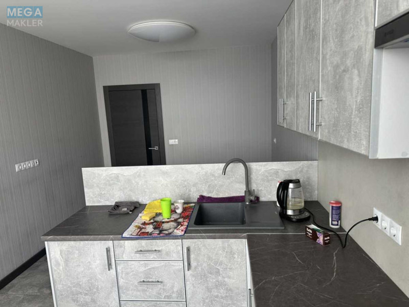 Оренда 2 кімнатної квартири, <a class="location-link" href="/kiev/" title="Недвижимость Київ">Київ</a>, <a class="location-link" href="/kiev/solomenskij/" title="Недвижимость Солом'янський район">Солом'янський р-н</a>, Новопольова вул., 2 (изображение 5)