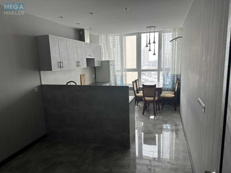 Оренда 2 кімнатної квартири, <a class="location-link" href="/kiev/" title="Недвижимость Київ">Київ</a>, <a class="location-link" href="/kiev/solomenskij/" title="Недвижимость Солом'янський район">Солом'янський р-н</a>, Новопольова вул., 2 (изображение 7)