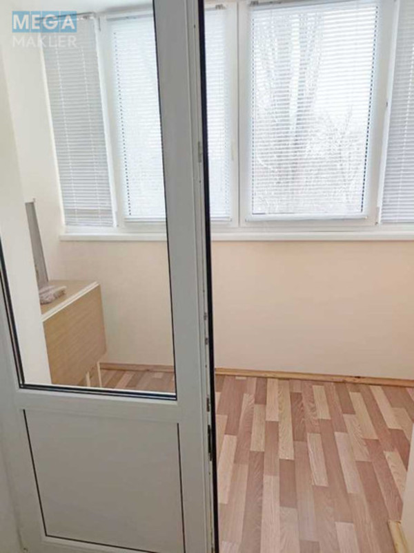 Продаж 3 кімнатної квартири (70/40/10), 4 пов. 9 пов. будинку, <a class="location-link" href="/kiev/" title="Недвижимость Київ">Київ</a>, <a class="location-link" href="/kiev/solomenskij/" title="Недвижимость Солом'янський район">Солом'янський р-н</a>, Сімї Ідзиковських вул., 25 (изображение 13)