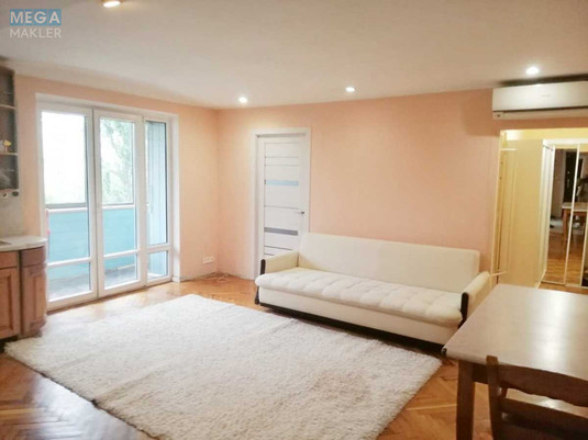 Оренда 2 кімнатної квартири, <a class="location-link" href="/kiev/" title="Недвижимость Київ">Київ</a>, <a class="location-link" href="/kiev/pecherskij/" title="Недвижимость Печерський район">Печерський р-н</a>, Лесі Українки бульв., 28 (изображение 3)