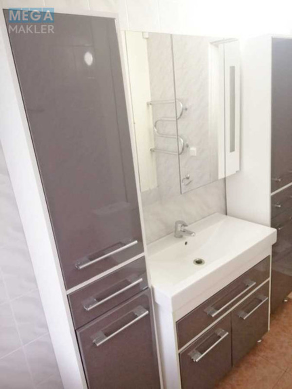 Оренда 2 кімнатної квартири, <a class="location-link" href="/kiev/" title="Недвижимость Київ">Київ</a>, <a class="location-link" href="/kiev/pecherskij/" title="Недвижимость Печерський район">Печерський р-н</a>, Лесі Українки бульв., 28 (изображение 6)