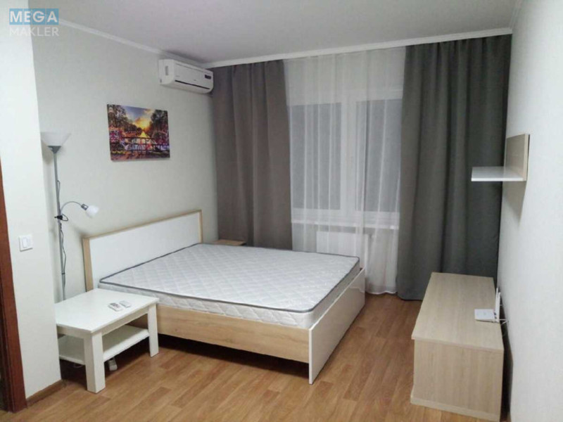 Оренда 1 кімнатної квартири, <a class="location-link" href="/kiev/" title="Недвижимость Київ">Київ</a>, <a class="location-link" href="/kiev/darnickij/" title="Недвижимость Дарницький район">Дарницький р-н</a>, Бориса Гмыри ул., 16 (изображение 2)