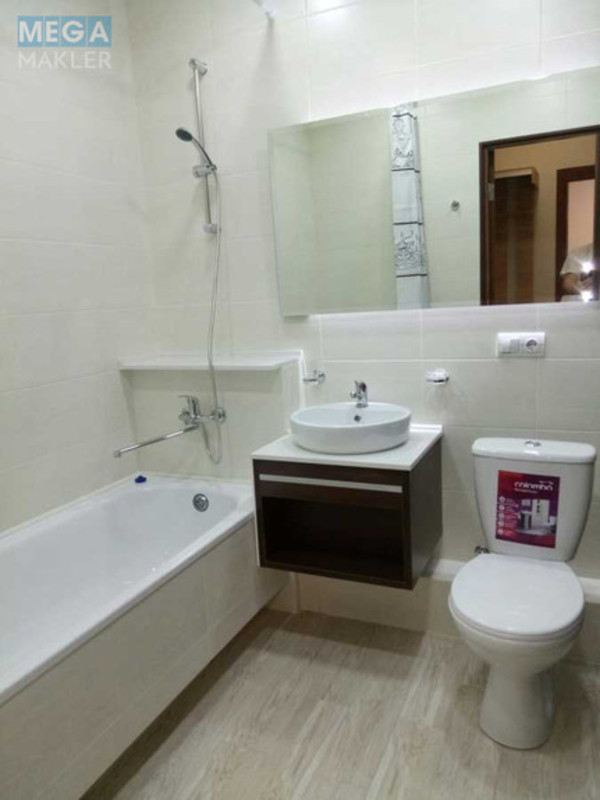 Оренда 1 кімнатної квартири, <a class="location-link" href="/kiev/" title="Недвижимость Київ">Київ</a>, <a class="location-link" href="/kiev/darnickij/" title="Недвижимость Дарницький район">Дарницький р-н</a>, Бориса Гмыри ул., 16 (изображение 10)