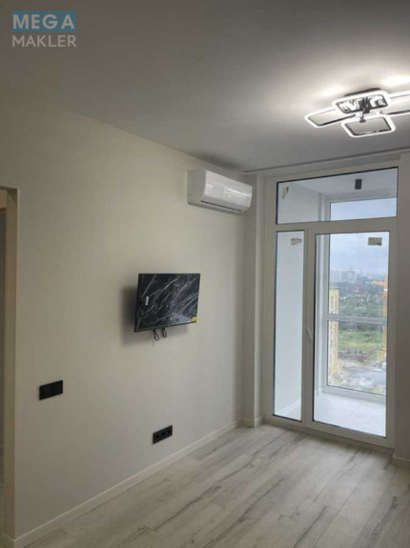 Продаж 1 кімнатної квартири (37,5/11/14,5), 15 пов. 16 пов. будинку, <a class="location-link" href="/kiev/" title="Недвижимость Київ">Київ</a>, <a class="location-link" href="/kiev/shevchenkovskij/" title="Недвижимость Шевченківський район">Шевченківський р-н</a>, Салютная ул., 2 (изображение 3)