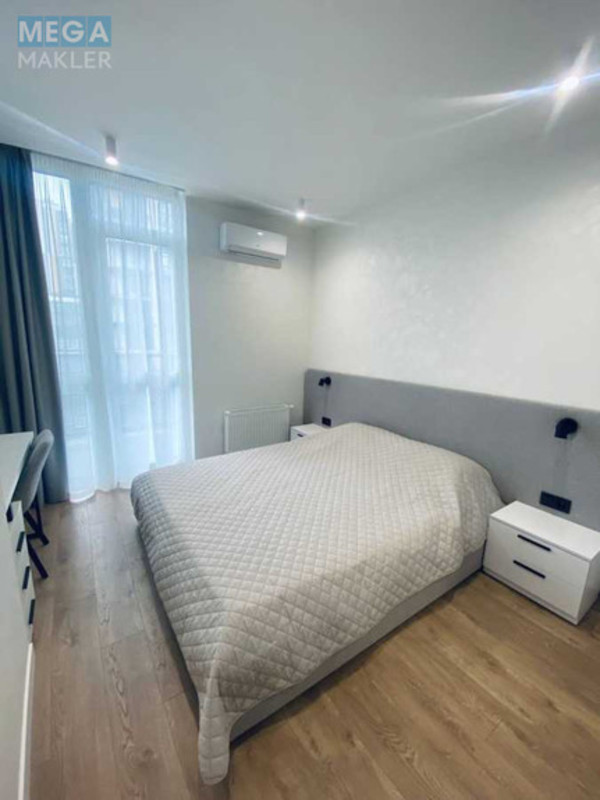 Оренда 3 кімнатної квартири, <a class="location-link" href="/kiev/" title="Недвижимость Київ">Київ</a>, <a class="location-link" href="/kiev/pecherskij/" title="Недвижимость Печерський район">Печерський р-н</a>, Предславинська вул., 44 (изображение 7)