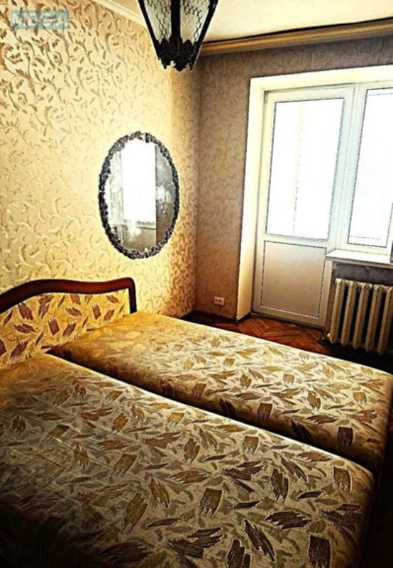 Продаж 3 кімнатної квартири (60/40/7), 2 пов. 9 пов. будинку, <a class="location-link" href="/kiev/" title="Недвижимость Київ">Київ</a>, <a class="location-link" href="/kiev/pecherskij/" title="Недвижимость Печерський район">Печерський р-н</a>, Евгения Коновальца ул., 15/1 (изображение 3)