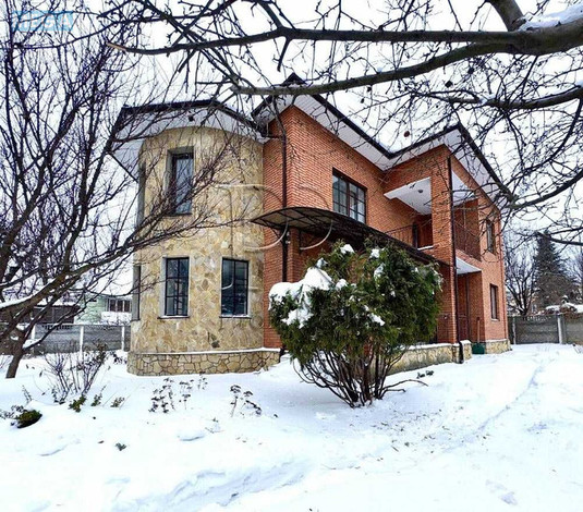 Продаж дома, 2&nbsp;поверху, 233&nbsp;кв.м, 5&nbsp;кімнат, ділянка 9&nbsp;соток, <a class="location-link" href="/kiev/" title="Недвижимость Київ">Київ</a>, <a class="location-link" href="/kiev/podolskij/" title="Недвижимость Подільський район">Подільський р-н</a>, Івана Виговського вул. (изображение 3)