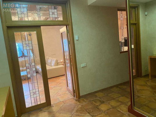 Продаж дома, 2&nbsp;поверху, 585&nbsp;кв.м, 5&nbsp;кімнат, ділянка 24&nbsp;сотки, <a class="location-link" href="/procov/" title="Недвижимость Проців">Проців</a>, Центральна (изображение 3)