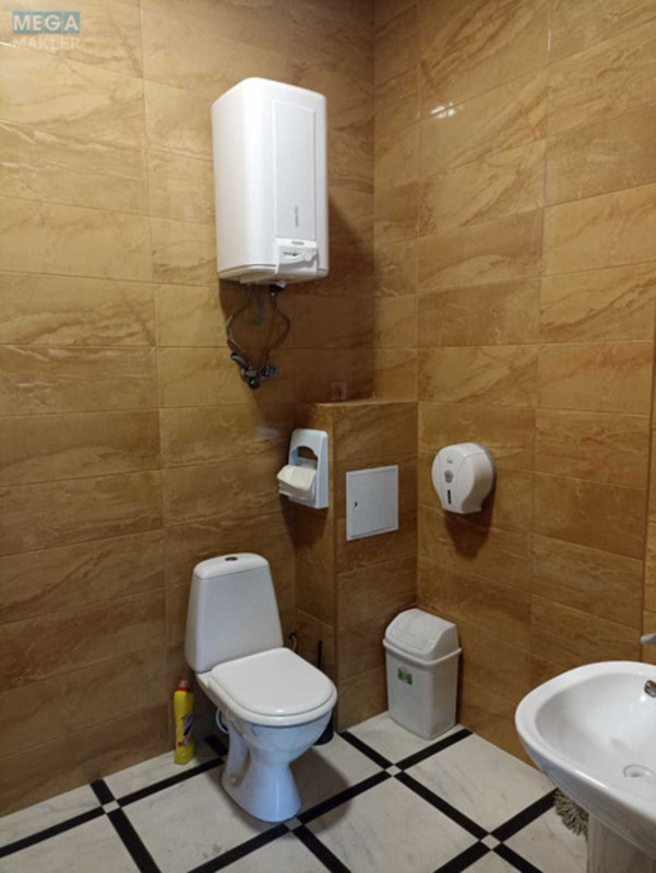 Оренда комерційної нерухомості, 74&nbsp;кв.м, под магазин, <a class="location-link" href="/kiev/" title="Недвижимость Київ">Київ</a>, <a class="location-link" href="/kiev/shevchenkovskij/" title="Недвижимость Шевченківський район">Шевченківський р-н</a>, Сікорського вул., 4б (изображение 7)