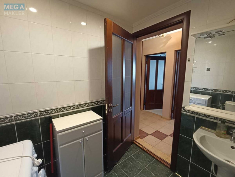 Оренда 3 кімнатної квартири, <a class="location-link" href="/kiev/" title="Недвижимость Київ">Київ</a>, <a class="location-link" href="/kiev/solomenskij/" title="Недвижимость Солом'янський район">Солом'янський р-н</a>, Митрополита Василя Липківського вул., 34 (изображение 11)