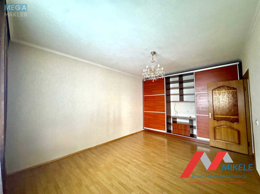 Продаж 1 кімнатної квартири (45/18/12), 9 пов. 18 пов. будинку, <a class="location-link" href="/kiev/" title="Недвижимость Київ">Київ</a>, <a class="location-link" href="/kiev/darnickij/" title="Недвижимость Дарницький район">Дарницький р-н</a>, Вишняківська вул., 1 (изображение 7)