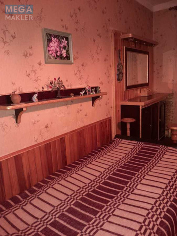 Оренда кімнати (підселення), <a class="location-link" href="/kiev/" title="Недвижимость Київ">Київ</a>, <a class="location-link" href="/kiev/darnickij/" title="Недвижимость Дарницький район">Дарницький р-н</a>, Княжий Затон вул., 15 (изображение 2)