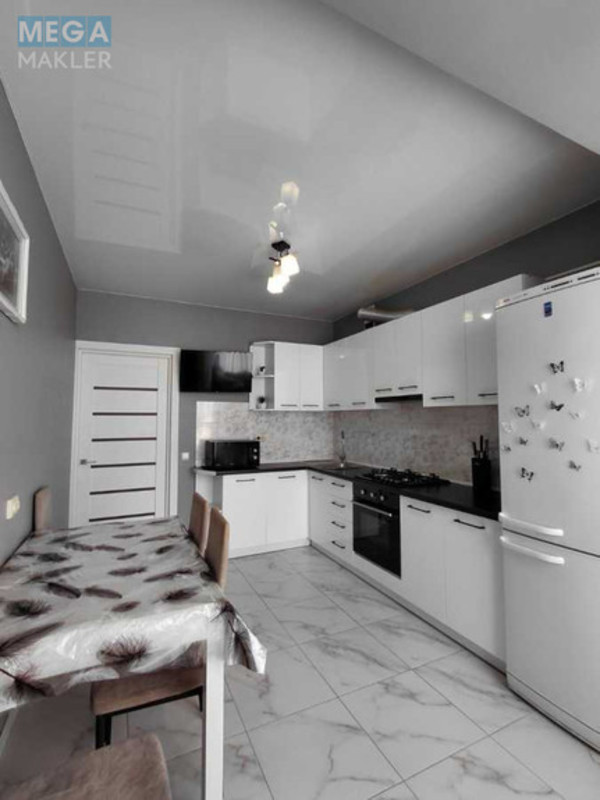 Продаж 1 кімнатної квартири (41/17/14), 7 пов. 10 пов. будинку, <a class="location-link" href="/lutsk/" title="Недвижимость Луцьк">Луцьк</a>, Пилипа Орлика, 6 (изображение 6)