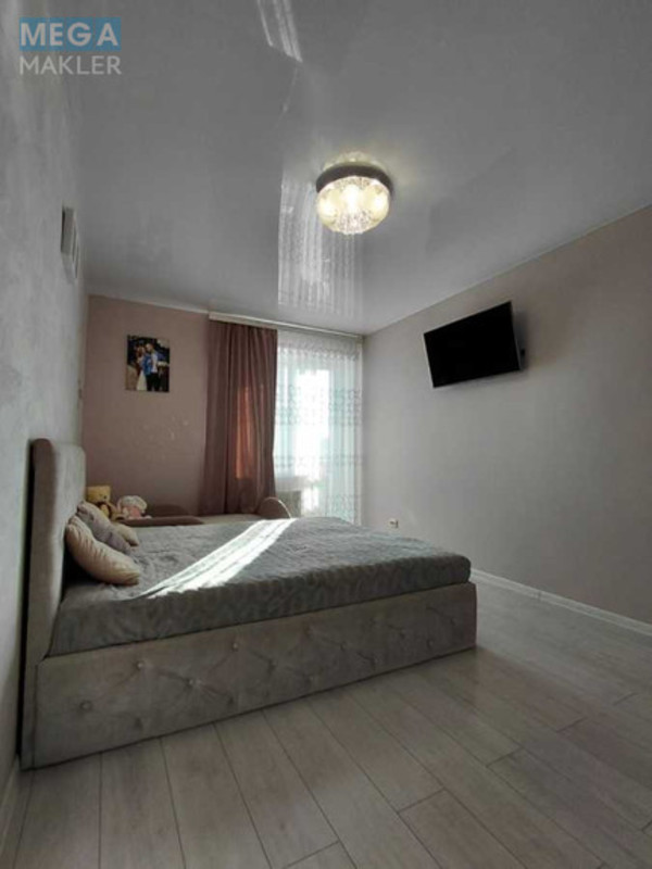 Продаж 1 кімнатної квартири (41/17/14), 7 пов. 10 пов. будинку, <a class="location-link" href="/lutsk/" title="Недвижимость Луцьк">Луцьк</a>, Пилипа Орлика, 6 (изображение 7)