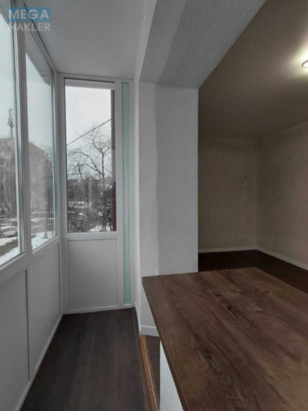 Продаж 3 кімнатної квартири (42/22/6), 2 пов. 5 пов. будинку, <a class="location-link" href="/lutsk/" title="Недвижимость Луцьк">Луцьк</a>, Волі, 68 (изображение 10)