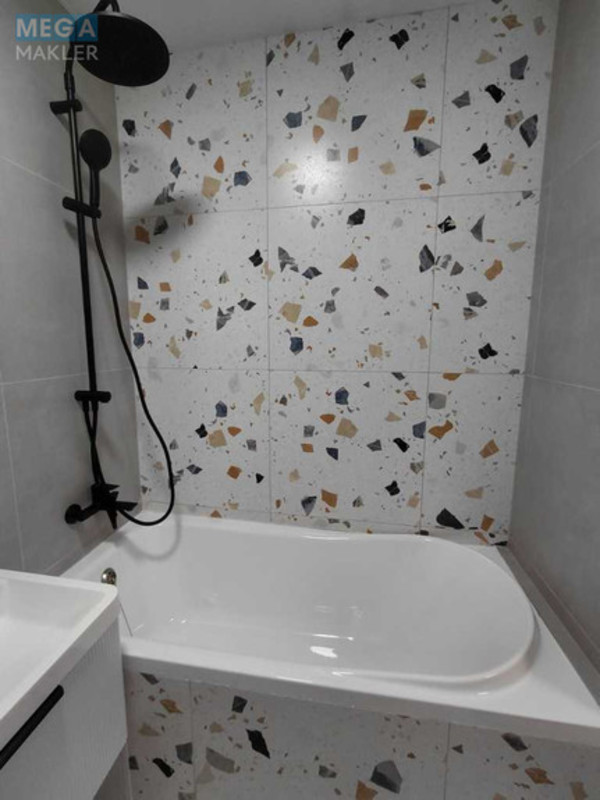 Продаж 3 кімнатної квартири (42/22/6), 2 пов. 5 пов. будинку, <a class="location-link" href="/lutsk/" title="Недвижимость Луцьк">Луцьк</a>, Волі, 68 (изображение 16)