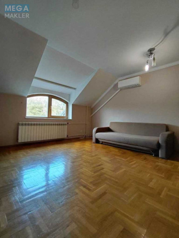 Продаж дома, 3&nbsp;поверху, 467&nbsp;кв.м, 9&nbsp;кімнат, ділянка 6&nbsp;соток, <a class="location-link" href="/lutsk/" title="Недвижимость Луцьк">Луцьк</a>, Офіцерська, 23а (изображение 15)