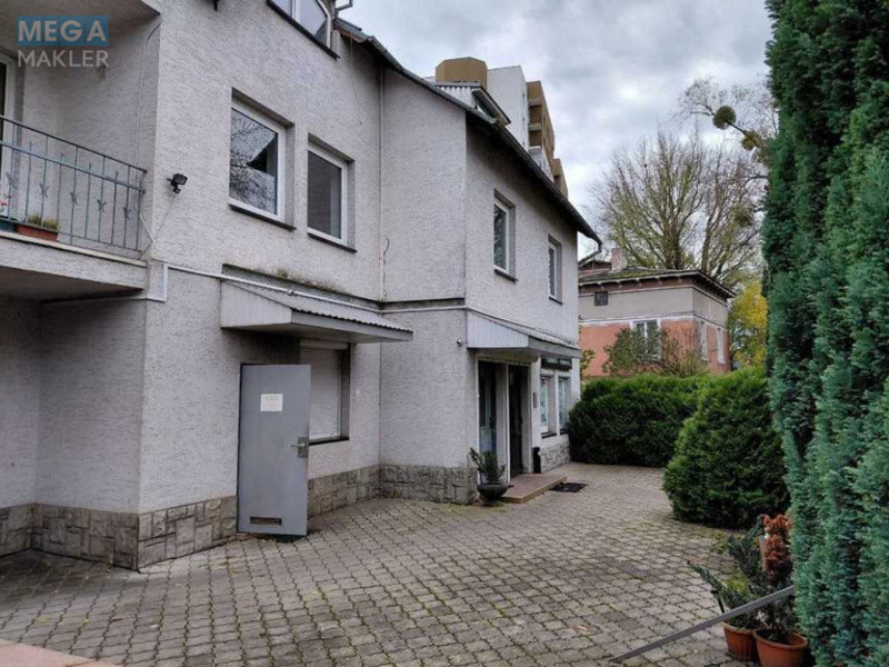 Продаж дома, 3&nbsp;поверху, 467&nbsp;кв.м, 9&nbsp;кімнат, ділянка 6&nbsp;соток, <a class="location-link" href="/lutsk/" title="Недвижимость Луцьк">Луцьк</a>, Офіцерська, 23а (изображение 24)