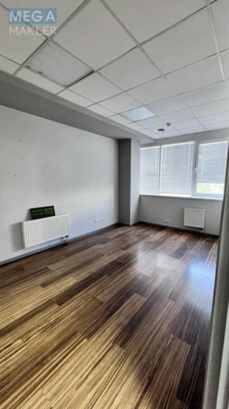 Оренда комерційної нерухомості, 228&nbsp;кв.м, под офис, <a class="location-link" href="/kiev/" title="Недвижимость Київ">Київ</a>, <a class="location-link" href="/kiev/dneprovskij/" title="Недвижимость Дніпровський район">Дніпровський р-н</a>, Дарницкий бульв. (изображение 3)