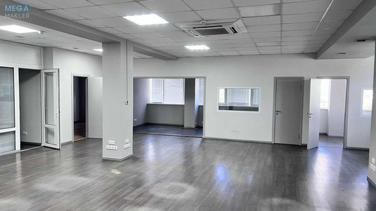 Оренда комерційної нерухомості, 228&nbsp;кв.м, под офис, <a class="location-link" href="/kiev/" title="Недвижимость Київ">Київ</a>, <a class="location-link" href="/kiev/dneprovskij/" title="Недвижимость Дніпровський район">Дніпровський р-н</a>, Дарницкий бульв. (изображение 7)