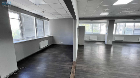 Оренда комерційної нерухомості, 228&nbsp;кв.м, под офис, <a class="location-link" href="/kiev/" title="Недвижимость Київ">Київ</a>, <a class="location-link" href="/kiev/dneprovskij/" title="Недвижимость Дніпровський район">Дніпровський р-н</a>, Дарницкий бульв. (изображение 12)