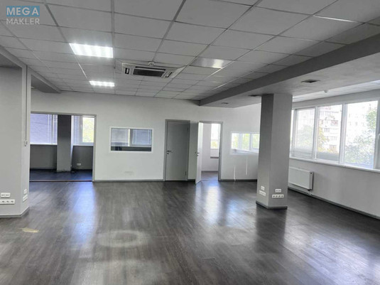 Оренда комерційної нерухомості, 228&nbsp;кв.м, под офис, <a class="location-link" href="/kiev/" title="Недвижимость Київ">Київ</a>, <a class="location-link" href="/kiev/dneprovskij/" title="Недвижимость Дніпровський район">Дніпровський р-н</a>, Дарницкий бульв. (изображение 14)