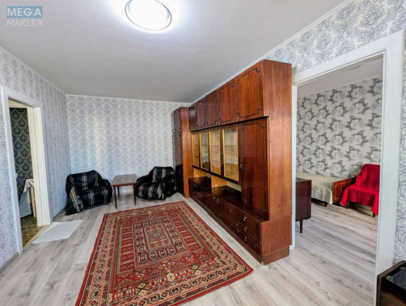 Оренда 2 кімнатної квартири, <a class="location-link" href="/kiev/" title="Недвижимость Київ">Київ</a>, <a class="location-link" href="/kiev/solomenskij/" title="Недвижимость Солом'янський район">Солом'янський р-н</a>, Героїв Севастополя вул., 32 (изображение 2)