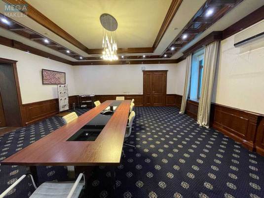 Оренда комерційної нерухомості, 1&nbsp;543&nbsp;кв.м, под офис, <a class="location-link" href="/kiev/" title="Недвижимость Київ">Київ</a>, <a class="location-link" href="/kiev/pecherskij/" title="Недвижимость Печерський район">Печерський р-н</a>, Добровольческих батальонов ул., 1 (изображение 5)