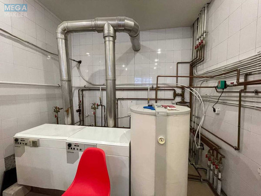 Оренда комерційної нерухомості, 1&nbsp;543&nbsp;кв.м, под офис, <a class="location-link" href="/kiev/" title="Недвижимость Київ">Київ</a>, <a class="location-link" href="/kiev/pecherskij/" title="Недвижимость Печерський район">Печерський р-н</a>, Добровольческих батальонов ул., 1 (изображение 13)