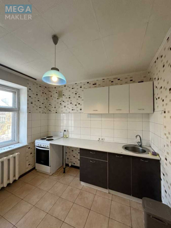 Оренда 2 кімнатної квартири, <a class="location-link" href="/kiev/" title="Недвижимость Київ">Київ</a>, <a class="location-link" href="/kiev/podolskij/" title="Недвижимость Подільський район">Подільський р-н</a>, Вітряні Гори вул., 17 (изображение 3)