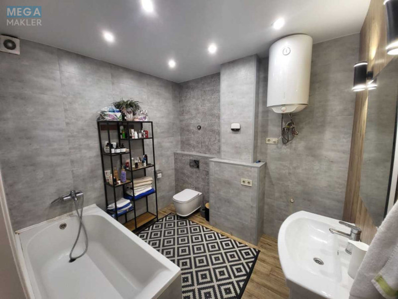 Продаж 3 кімнатної квартири (120/75/20), 11 пов. 15 пов. будинку, <a class="location-link" href="/brovary/" title="Недвижимость Бровари">Бровари</a>, Симона Петлюри, 11Г (изображение 2)