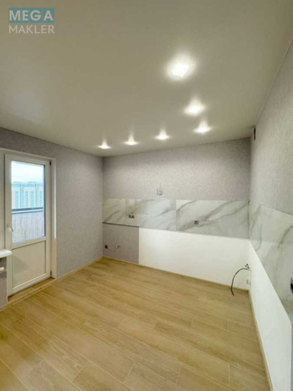 Продаж 2 кімнатної квартири (66/31/12), 16 пов. 16 пов. будинку, <a class="location-link" href="/kiev/" title="Недвижимость Київ">Київ</a>, <a class="location-link" href="/kiev/goloseevskij/" title="Недвижимость Голосіївський район">Голосіївський р-н</a>, Михайла Максимовича вул., 9в (изображение 11)