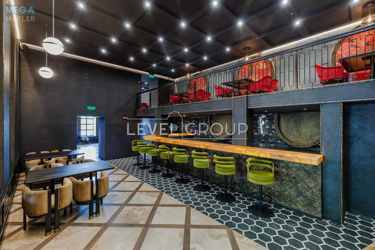 Продаж комерційної нерухомості, 571&nbsp;кв.м, <a class="location-link" href="/kiev/" title="Недвижимость Київ">Київ</a>, <a class="location-link" href="/kiev/podolskij/" title="Недвижимость Подільський район">Подільський р-н</a>, Набережно-Хрещатицька вул., 17/18 (изображение 3)