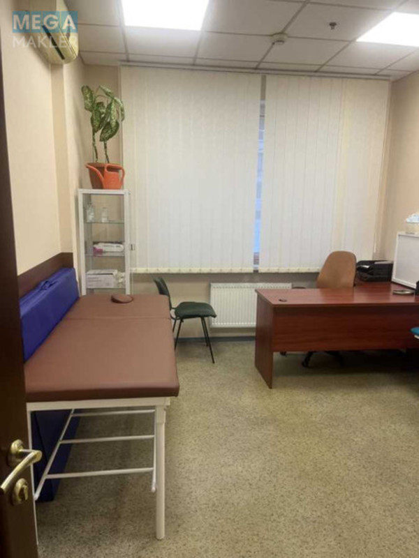 Оренда комерційної нерухомості, 16&nbsp;кв.м, <a class="location-link" href="/kiev/" title="Недвижимость Київ">Київ</a>, <a class="location-link" href="/kiev/dneprovskij/" title="Недвижимость Дніпровський район">Дніпровський р-н</a>, Дніпровська наб., 1 (изображение 4)