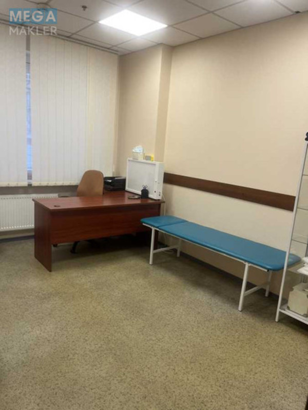 Оренда комерційної нерухомості, 16&nbsp;кв.м, <a class="location-link" href="/kiev/" title="Недвижимость Київ">Київ</a>, <a class="location-link" href="/kiev/dneprovskij/" title="Недвижимость Дніпровський район">Дніпровський р-н</a>, Дніпровська наб., 1 (изображение 6)
