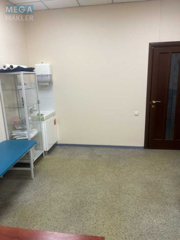 Оренда комерційної нерухомості, 16&nbsp;кв.м, <a class="location-link" href="/kiev/" title="Недвижимость Київ">Київ</a>, <a class="location-link" href="/kiev/dneprovskij/" title="Недвижимость Дніпровський район">Дніпровський р-н</a>, Дніпровська наб., 1 (изображение 7)